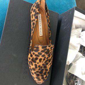 NWT Never Worn Veronica Beard Griffen Loafers